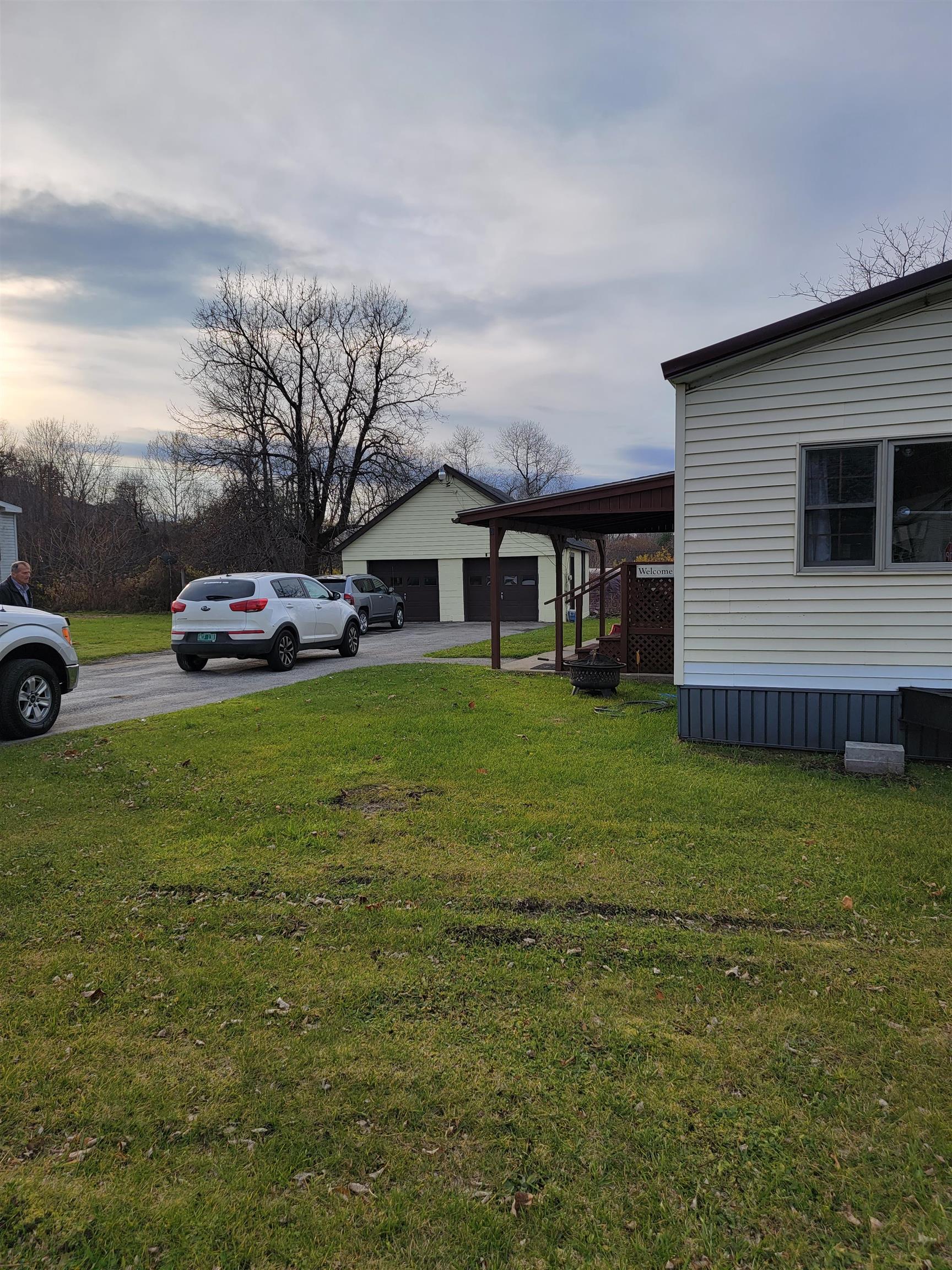 9 Mountain View Road Bennington, VT 05201 - Photo 4 of 23
