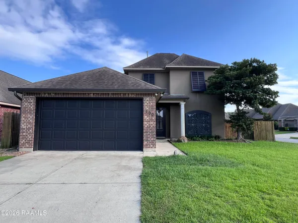 $2,450 | 100 Cautillion Drive, Youngsville, LA 70592