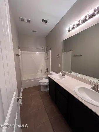 $2,450 | 100 Cautillion Drive, Youngsville, LA 70592