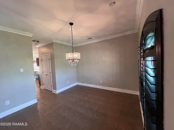 $2,450 | 100 Cautillion Drive, Youngsville, LA 70592