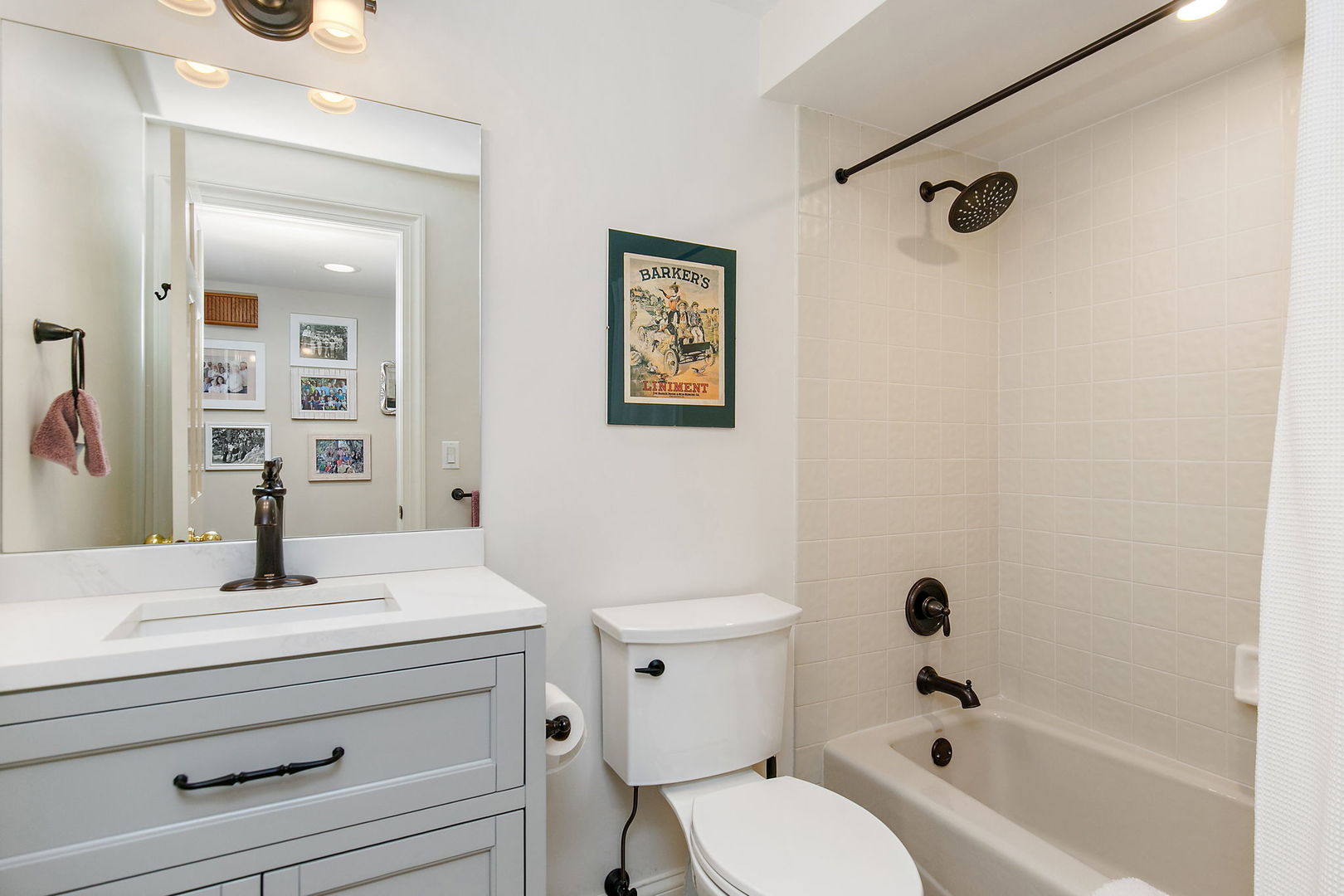 802 Shoreline Road Lake Barrington, IL 60010 - Photo 32 of 48 Gallery Image 32
