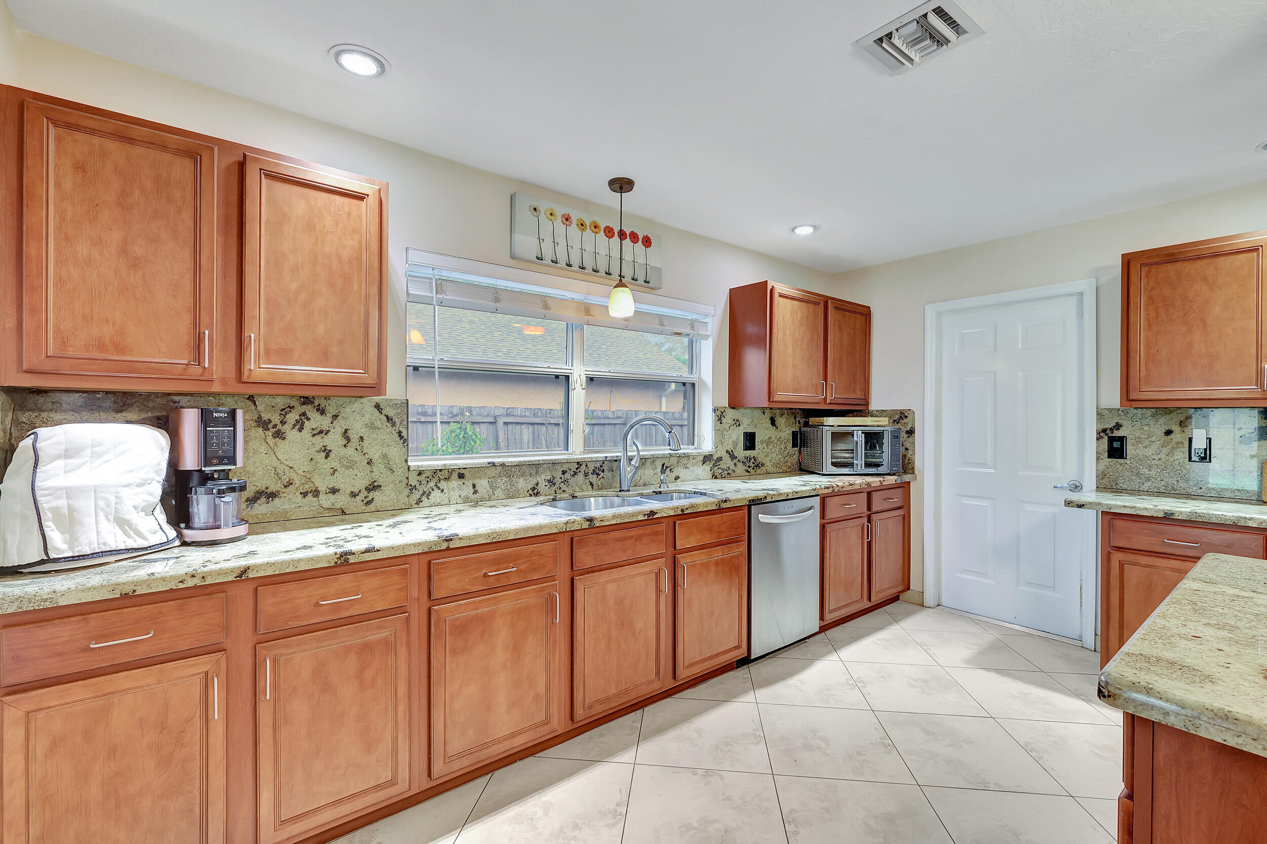 714 Southwest Aster Road Port St. Lucie, FL 34953 - Photo 31 of 59 31_632a6112