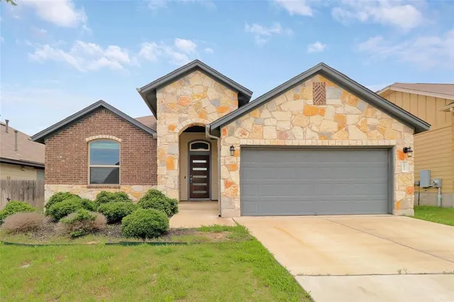 $1,995 | 197 Limerick Road, Buda, TX 78610