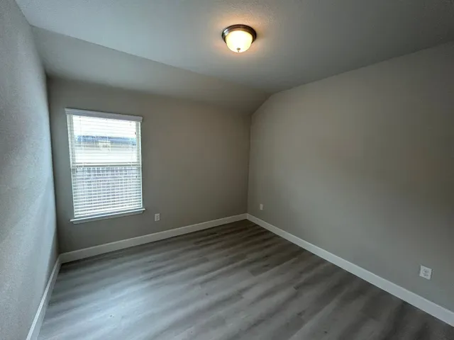 $1,995 | 197 Limerick Road, Buda, TX 78610