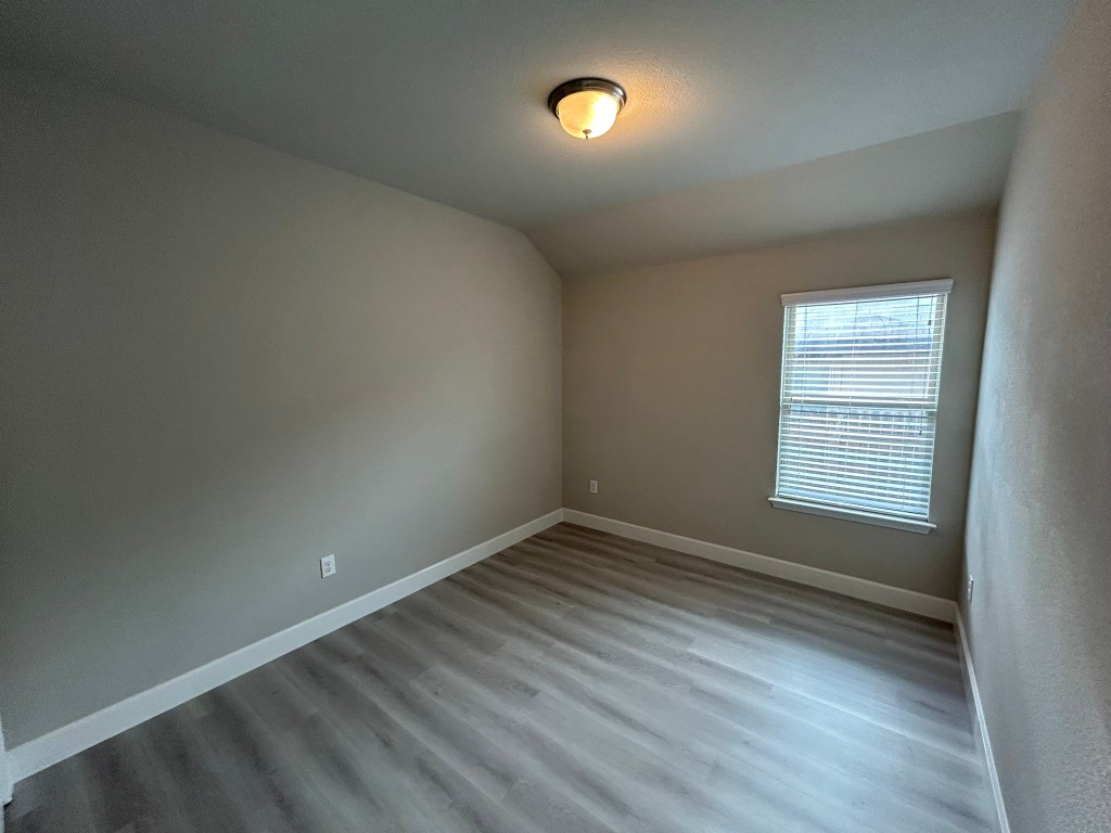 197 Limerick Road Buda, TX 78610 - Photo 17 of 25