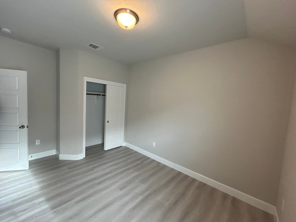 197 Limerick Road Buda, TX 78610 - Photo 18 of 25