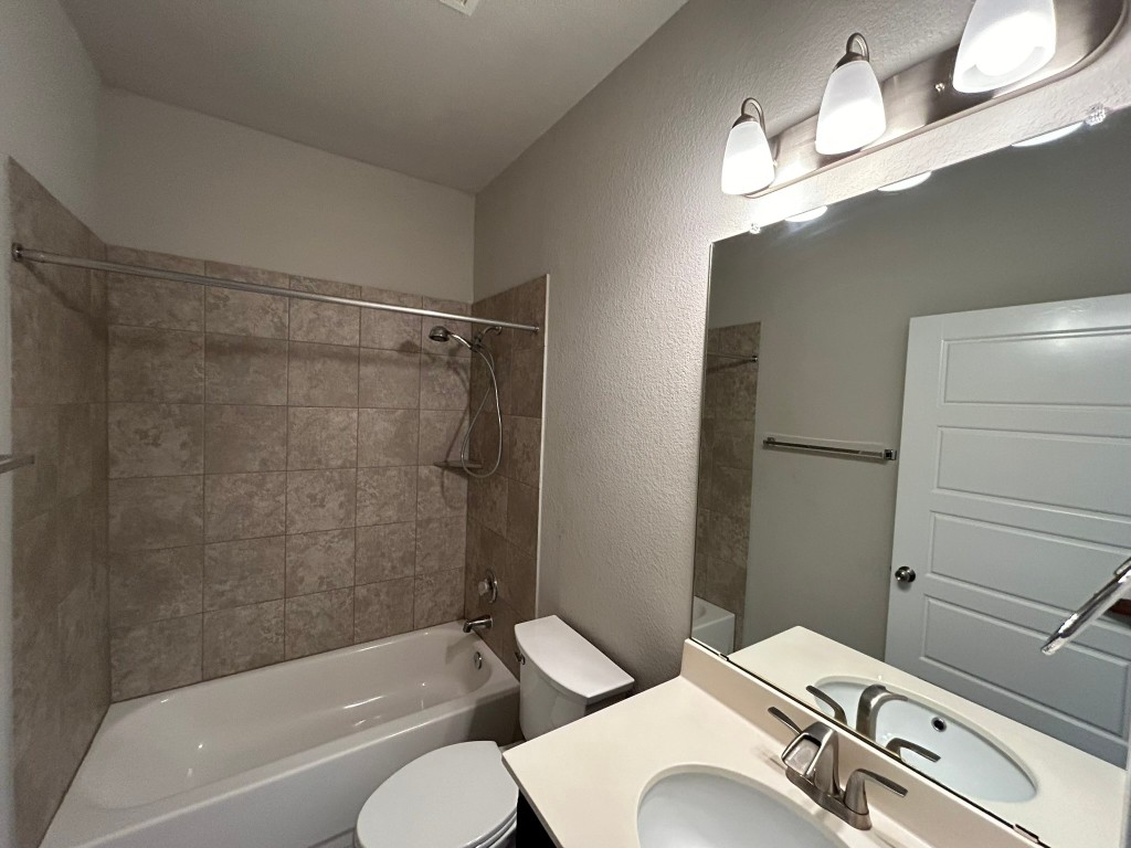 197 Limerick Road Buda, TX 78610 - Photo 19 of 25