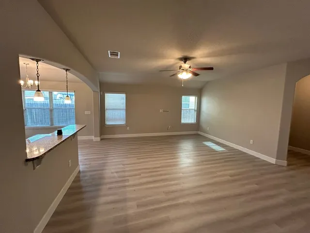 $1,995 | 197 Limerick Road, Buda, TX 78610