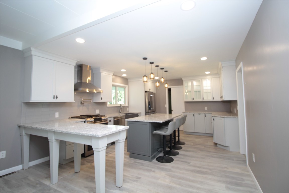 922 Forest Road Endwell, NY 13760 - Photo 5 of 42 Gallery Image 5