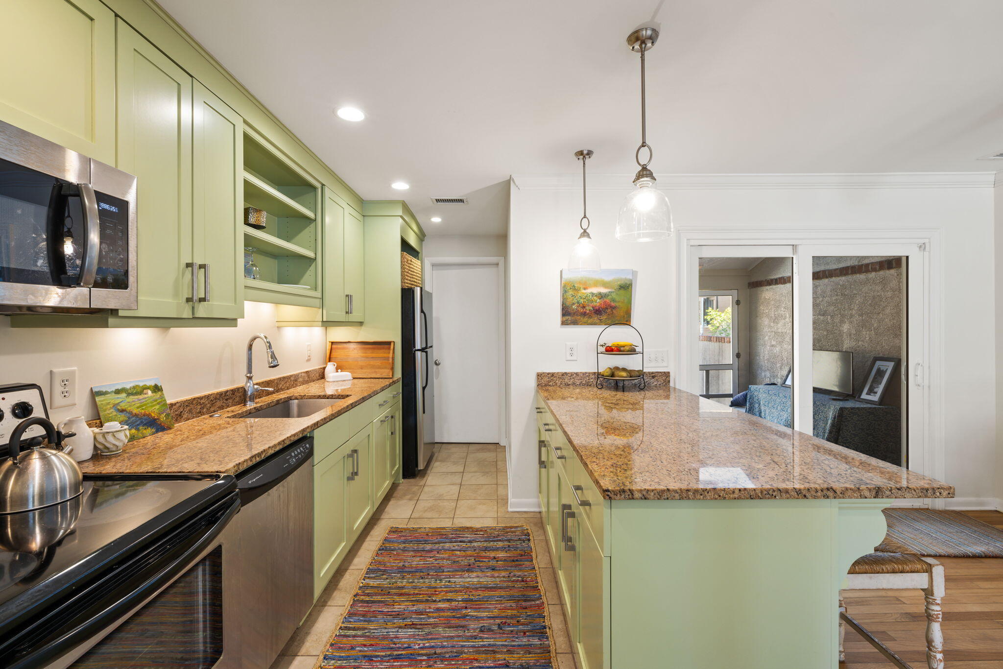 164 Queen Street Charleston, SC 29401 - Photo 4 of 24