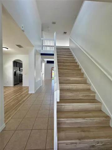 a view of entryway and hall