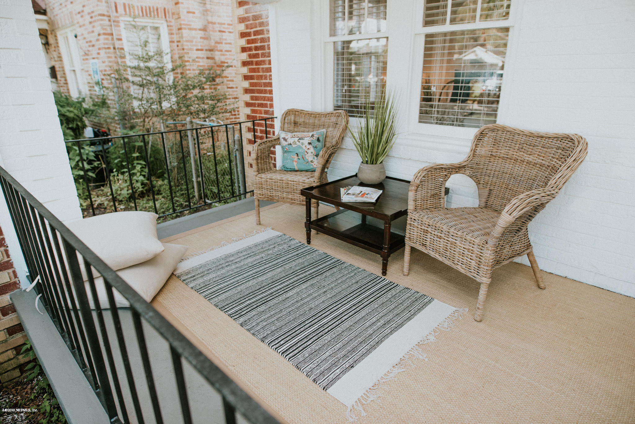 1118 Riviera Street Jacksonville, FL 32207 - Photo 3 of 24 Front Porch