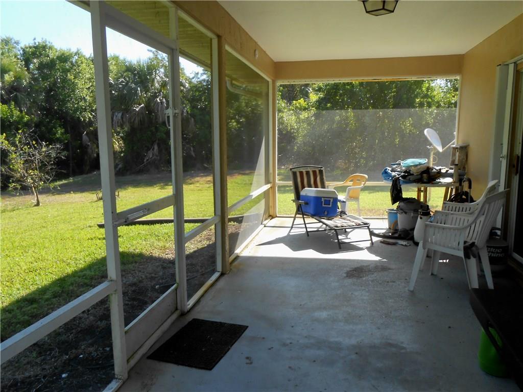 765 George Street Sebastian, FL 32958 - Photo 5 of 6