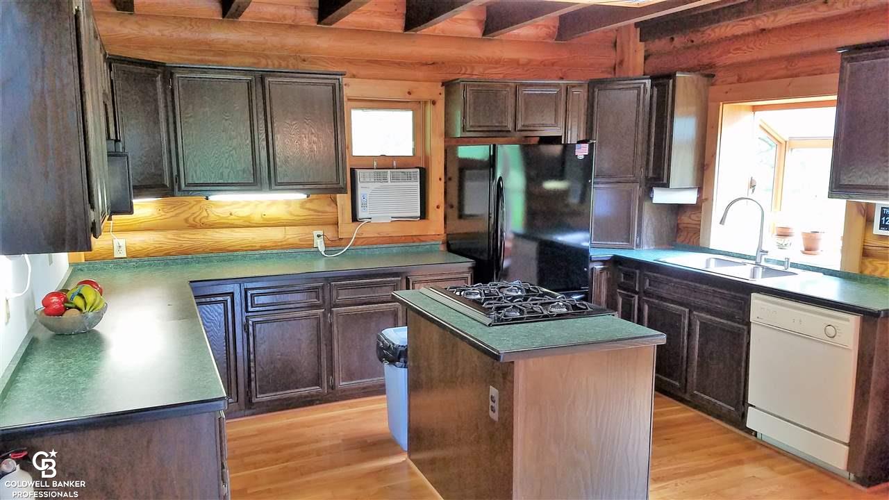 9475 Brandon Road Avoca, MI 48006 - Photo 2 of 44