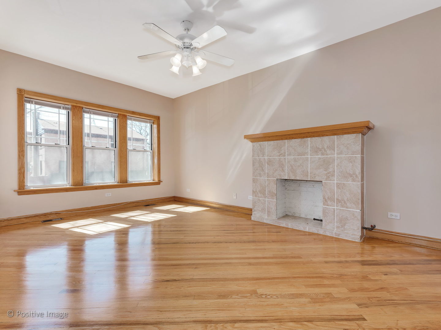 931 Brummel Street, Unit 103 Evanston, IL 60202 - Photo 2 of 22