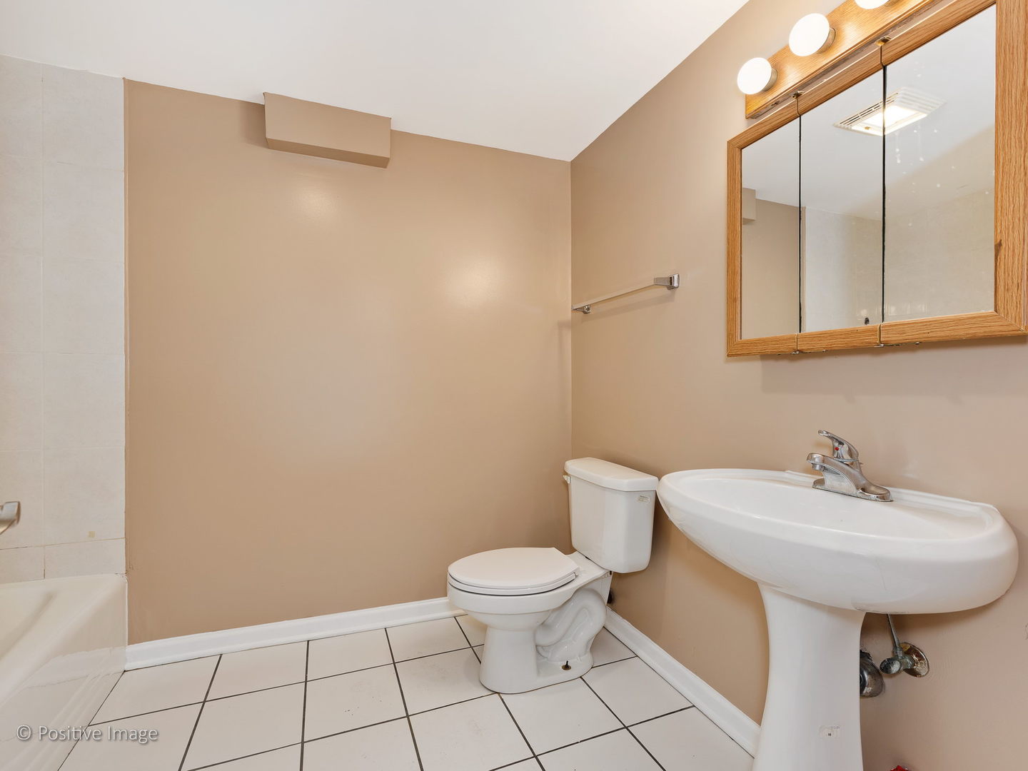 931 Brummel Street, Unit 103 Evanston, IL 60202 - Photo 17 of 22