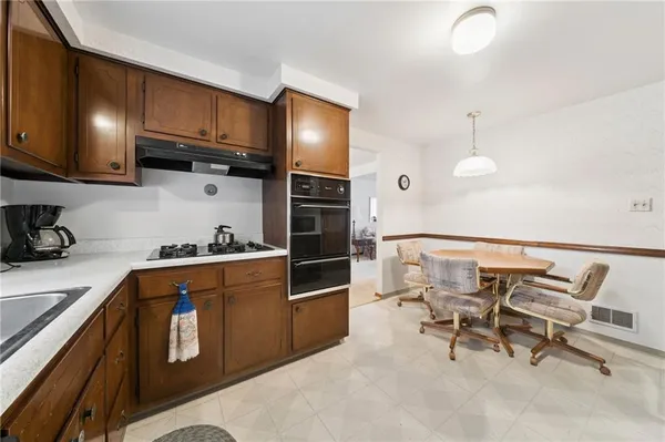 $235,000 | 107 Cristie Drive, Verona, PA 15147