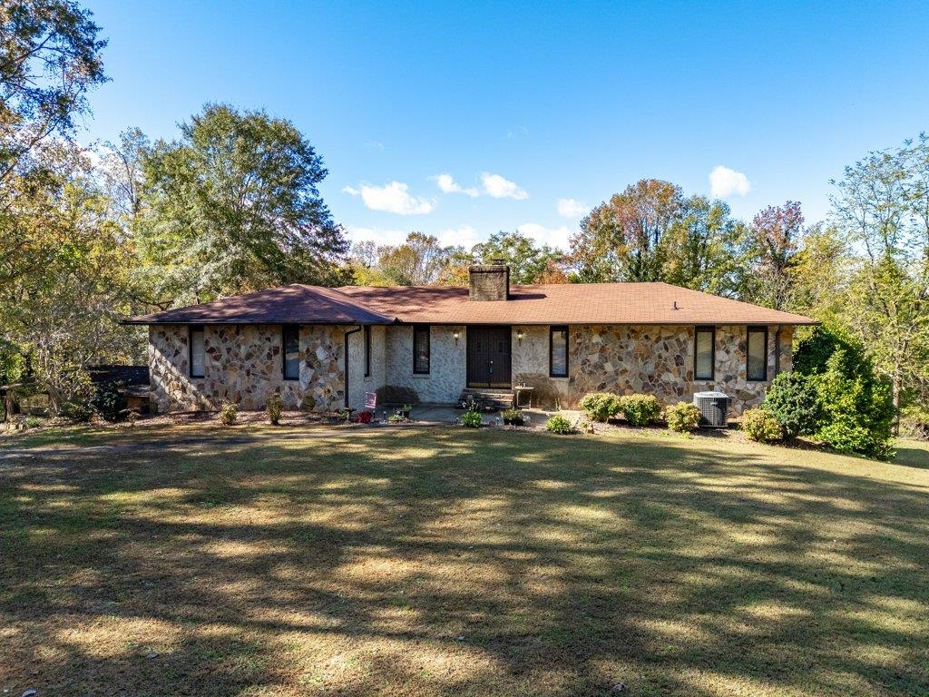 1235 Dickson Road Campobello, SC 29322 - Photo 1 of 48