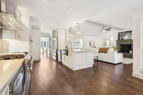 $825,000 | 11023 Marsh Lane, Dallas, TX 75229