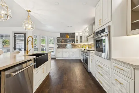 $825,000 | 11023 Marsh Lane, Dallas, TX 75229