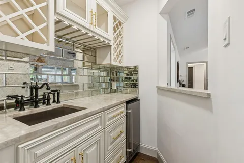 $825,000 | 11023 Marsh Lane, Dallas, TX 75229