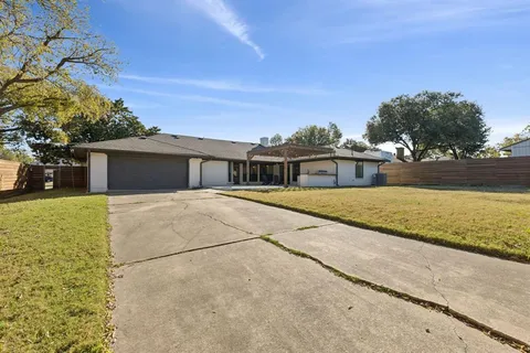 $825,000 | 11023 Marsh Lane, Dallas, TX 75229