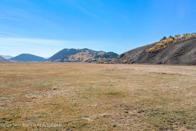 $8,000,000 | 2100 North Spring Gulch Road, Jackson, WY 83001