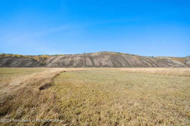 $8,000,000 | 2100 North Spring Gulch Road, Jackson, WY 83001