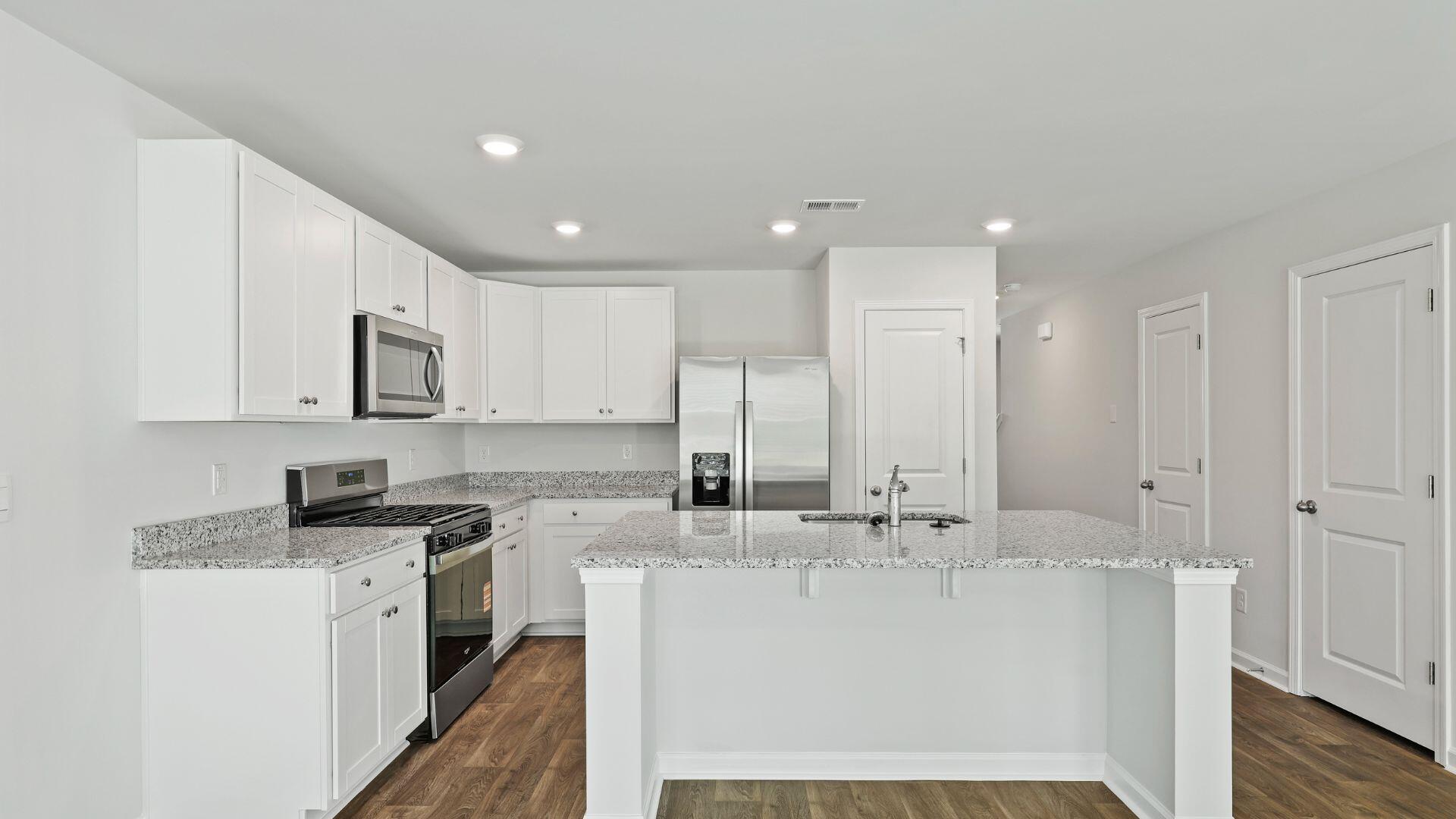 848 Long Blf Road Summerville, SC 29486 - Photo 4 of 26 20_550a7695