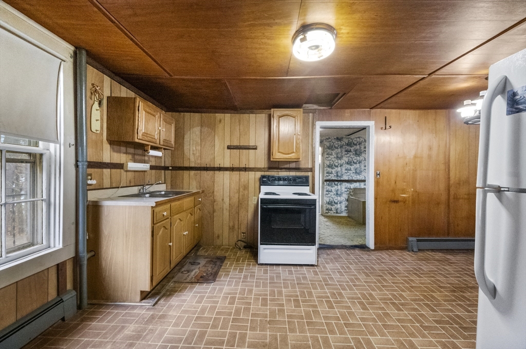 120 Horton Road Orange, MA 01364 - Photo 14 of 34