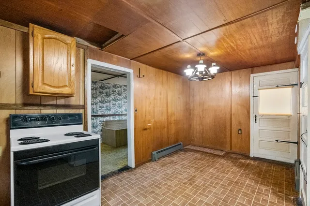 $180,000 | 120 Horton Road, Orange, MA 01364