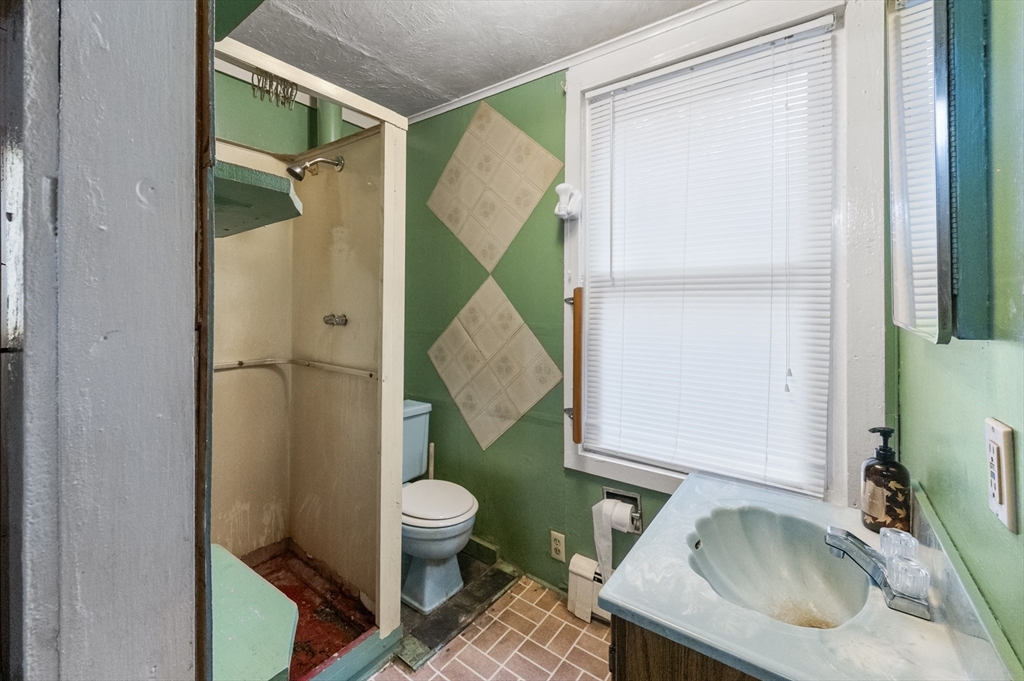 120 Horton Road Orange, MA 01364 - Photo 23 of 34