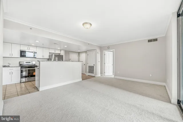 $210,000 | 414 Water Street, Unit 1501, Baltimore, MD 21202