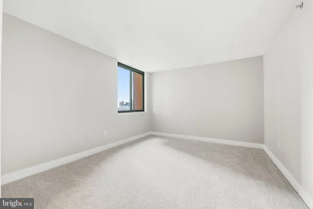 $210,000 | 414 Water Street, Unit 1501, Baltimore, MD 21202