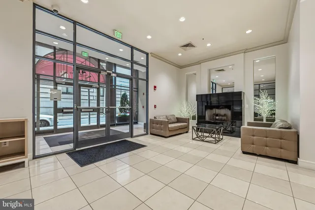 $210,000 | 414 Water Street, Unit 1501, Baltimore, MD 21202