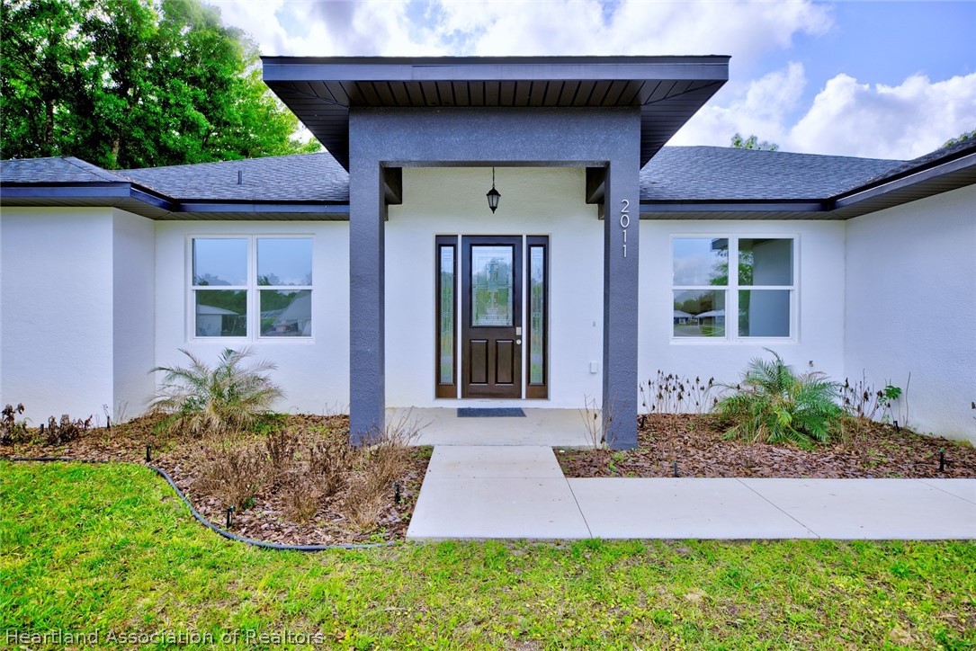 2011 West Falcon Road Avon Park, FL 33825 - Photo 4 of 40