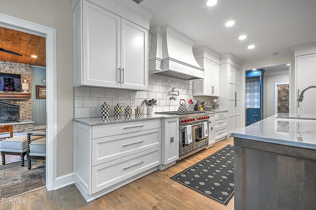 $1,790,000 | 15951 Summer Place, Bristol, VA 24202