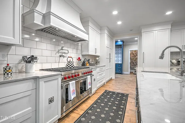 $1,790,000 | 15951 Summer Place, Bristol, VA 24202