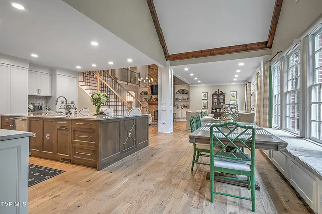 $1,790,000 | 15951 Summer Place, Bristol, VA 24202