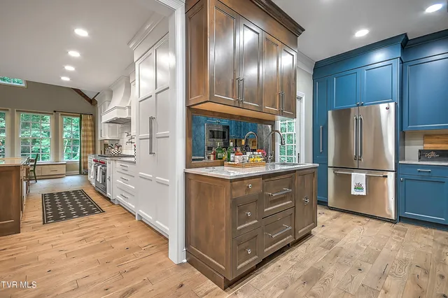 $1,790,000 | 15951 Summer Place, Bristol, VA 24202