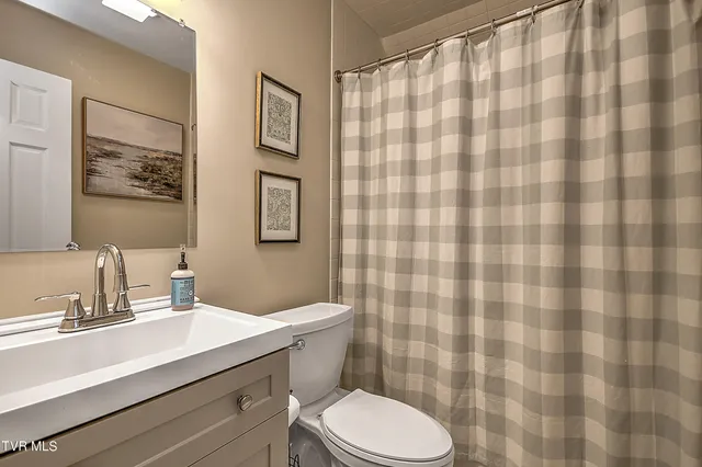 $1,790,000 | 15951 Summer Place, Bristol, VA 24202