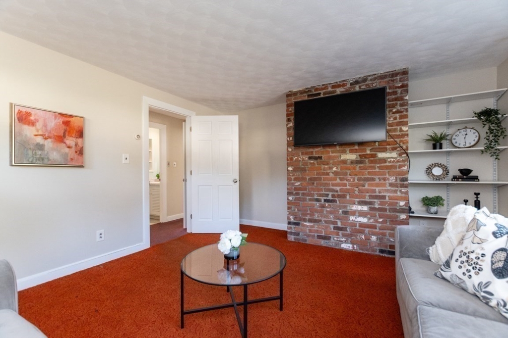 12 Pleasant Street Burlington, MA 01803 - Photo 19 of 42