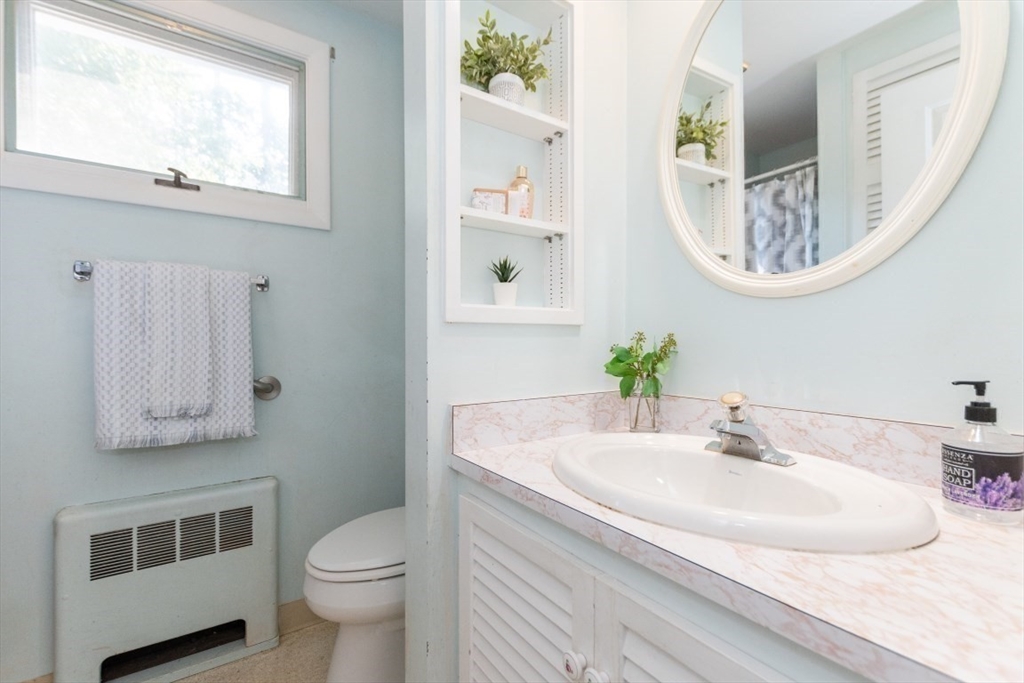 12 Pleasant Street Burlington, MA 01803 - Photo 32 of 42