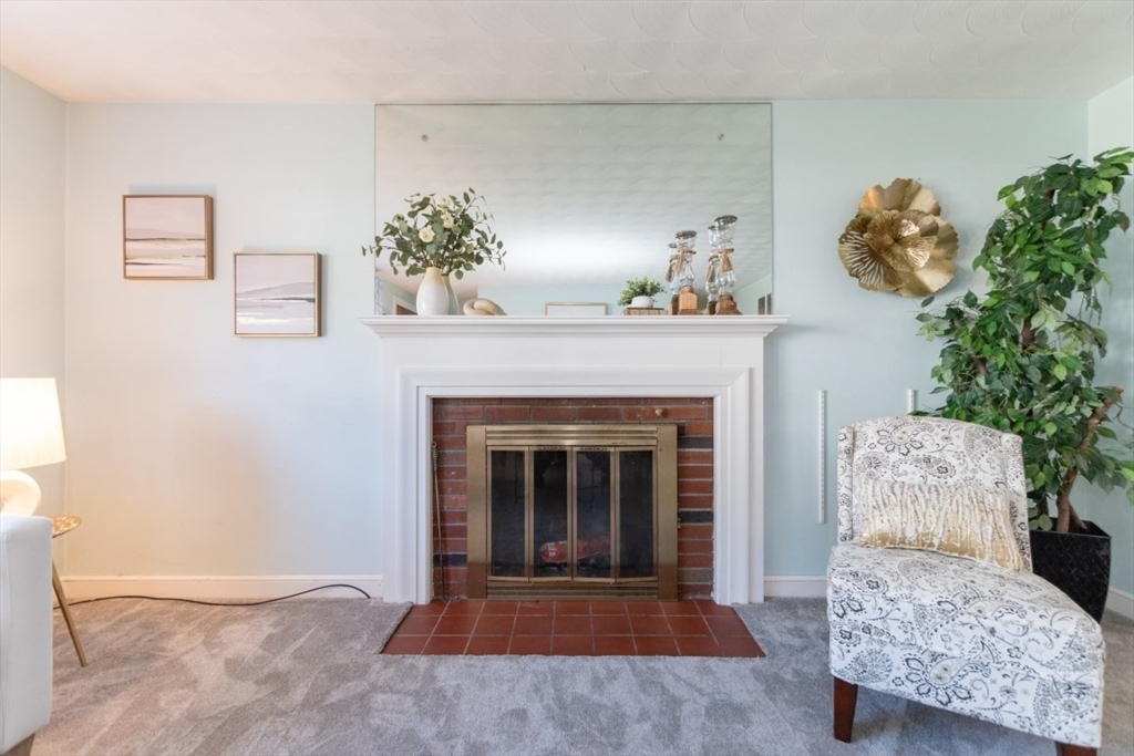 12 Pleasant Street Burlington, MA 01803 - Photo 4 of 42