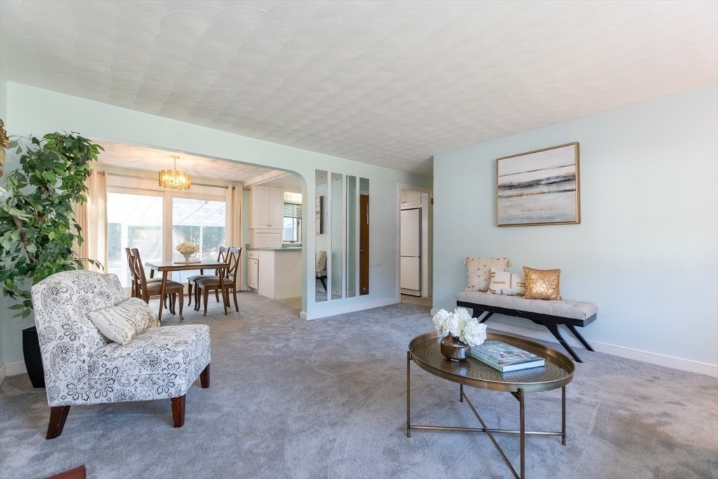 12 Pleasant Street Burlington, MA 01803 - Photo 6 of 42