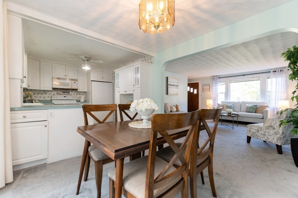 12 Pleasant Street Burlington, MA 01803 - Photo 10 of 42