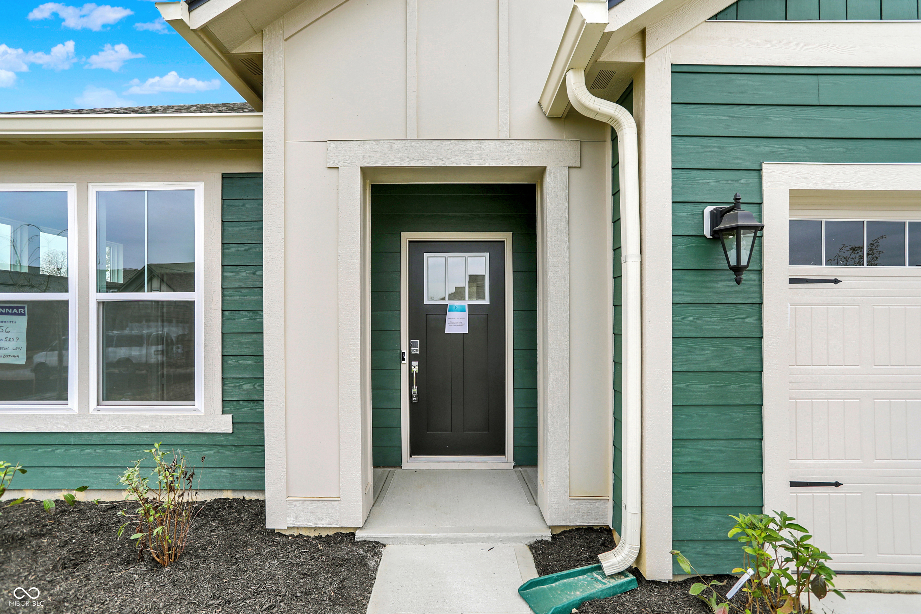 5357 Nettleton Way Avon, IN 46123 - Photo 4 of 40