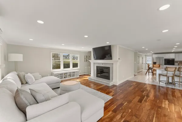 $1,299,000 | 29 Eagle Hill Drive, Plymouth, MA 02360
