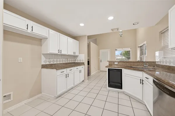 $2,450 | 23035 Canal Road, Richmond, TX 77406