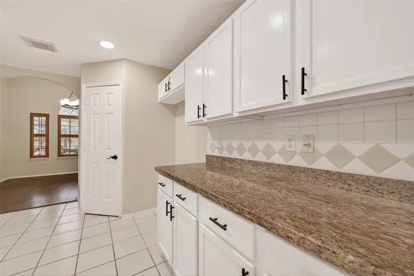 $2,450 | 23035 Canal Road, Richmond, TX 77406